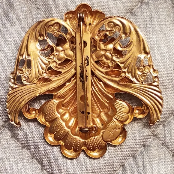 Vintage Angels of Love pin brooch - Picture 2 of 3